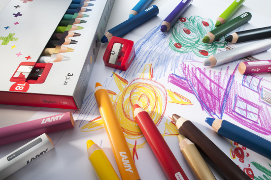 Набор цветных карандашей "3Plus", 12 шт., в пенале с точилкой Набор цветных карандашей "3Plus", 12 шт., в пенале с точилкой